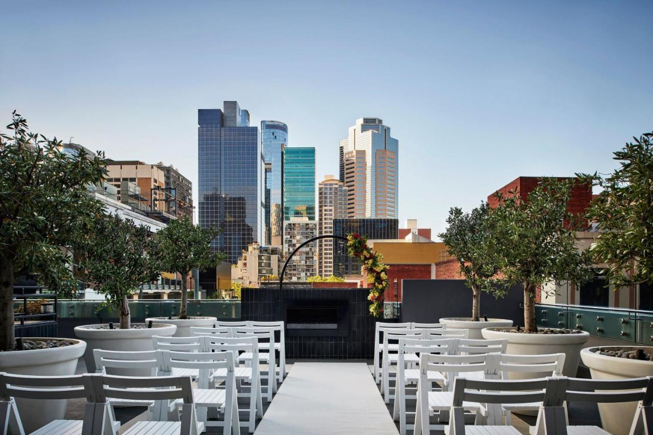 Sheraton Melbourne Hotel Extérieur photo The rooftop cinema at the Emporium shopping centre