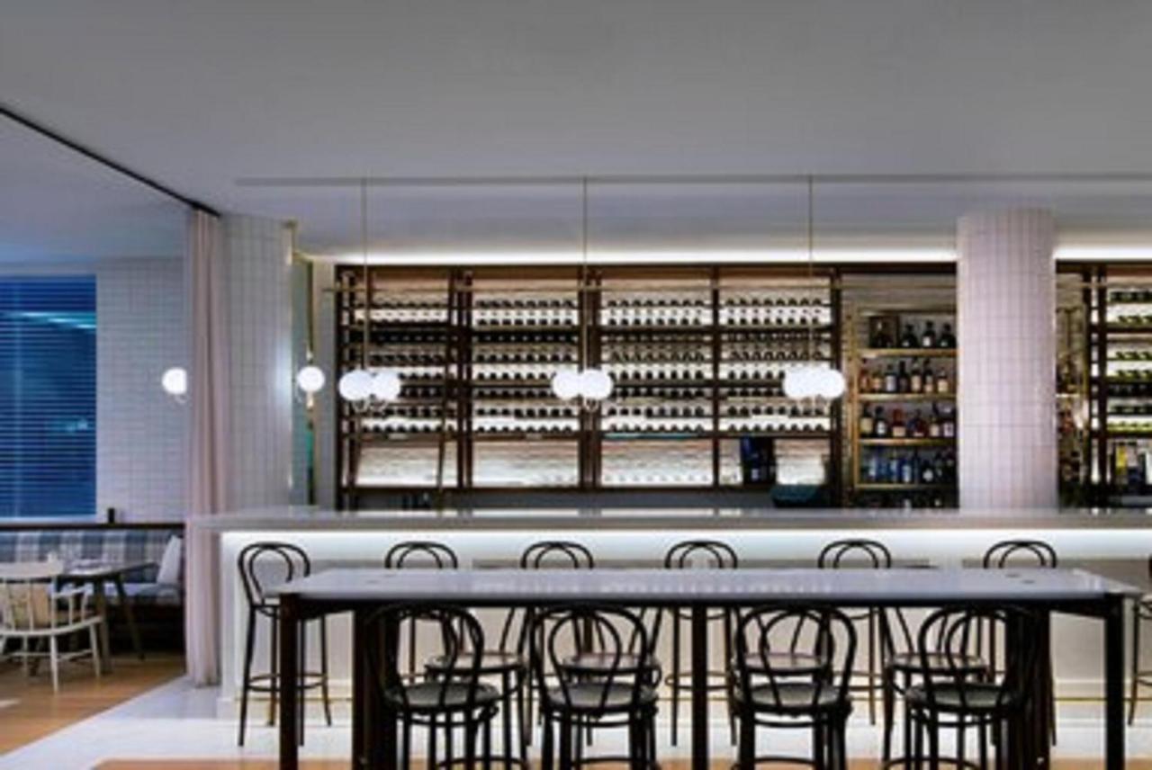Sheraton Melbourne Hotel Extérieur photo The bar at the restaurant